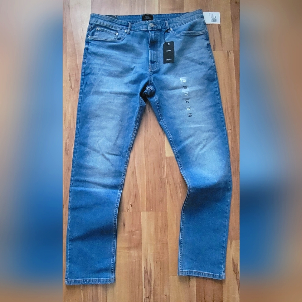 Brand New Stone Wash Skinny Jeans Retails 50